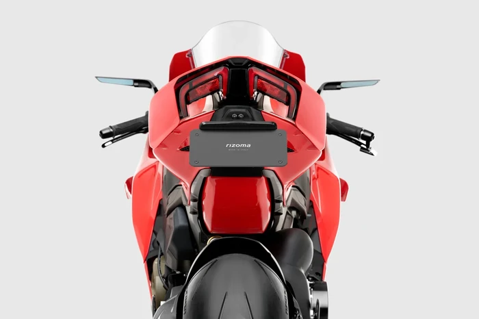 RIZOMA - PTU014B - Flat-Out Fender Eliminator