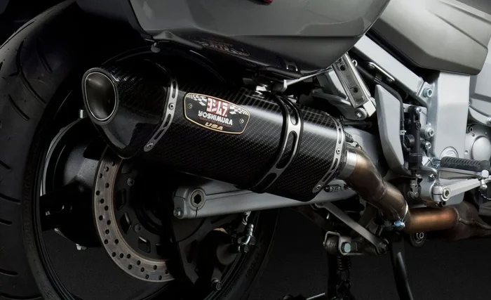 YOSHIMURA - 13150E0220 - R-77 Slip-On Exhaust