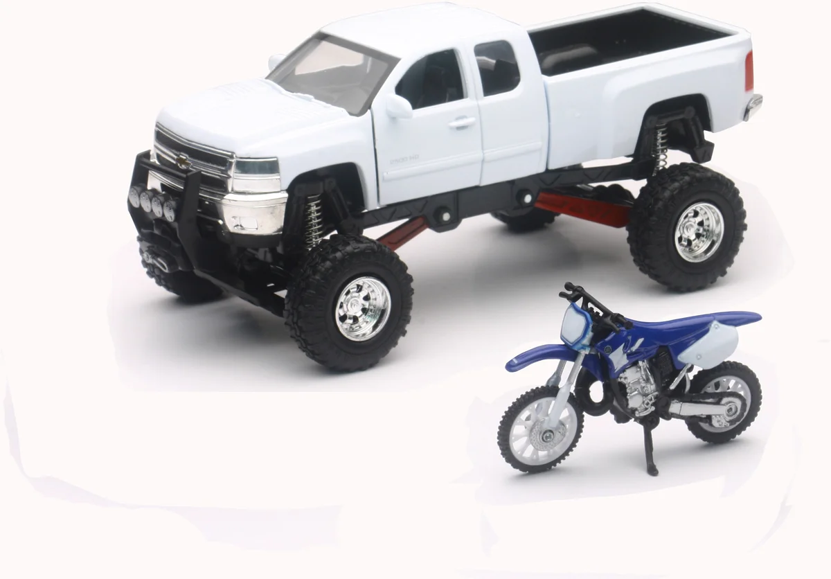 NEW-RAY 1:43 Scale Replica Truck with Yamaha Dirt Bike - Race Ready Accessory