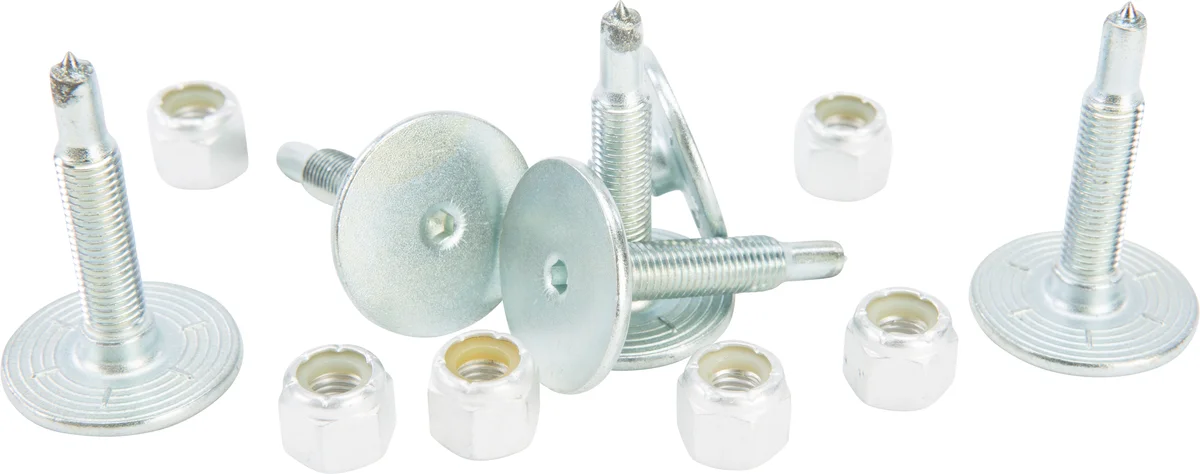 WOODYS - GMP-1450-6 - Grand Master Trail Studs