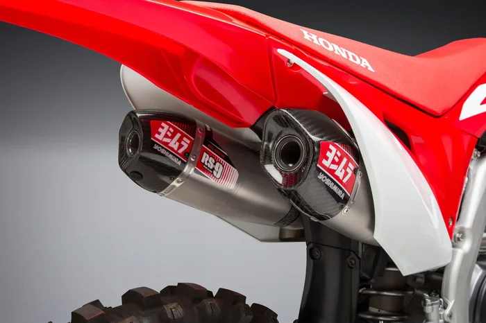 YOSHIMURA - 225842R520 - RS-9T Slip-On Exhaust