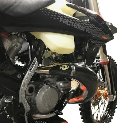 P3 - 101072 - Carbon Fiber Pipe Guard