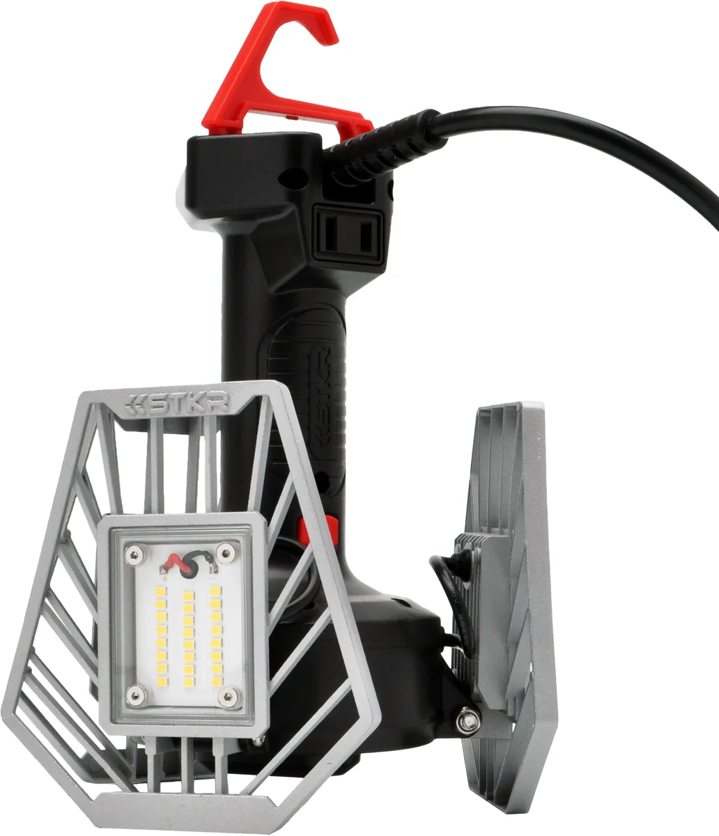 STKR - 00301 - Tri-Light Shop Light