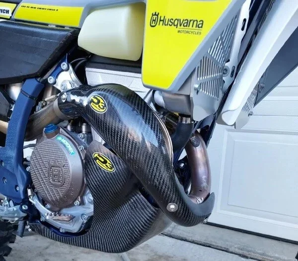 P3 - 201087 - Carbon Fiber Header Heat Shield