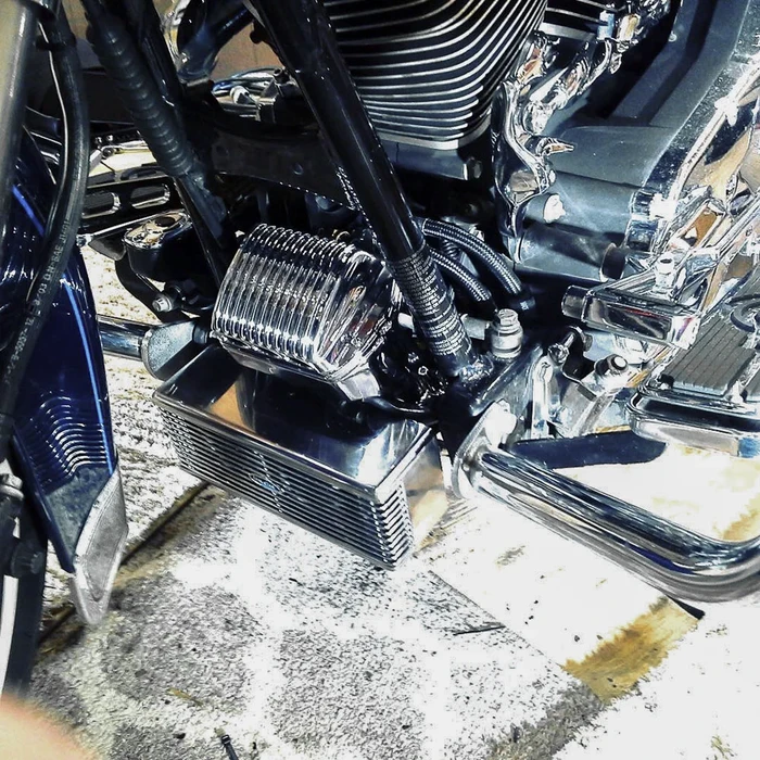 ULTRACOOL - RF-2SS - TC Front Mount Oil Cooler